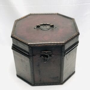 Vintage kist hexagon