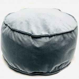 Poef velvet blauwgrijs